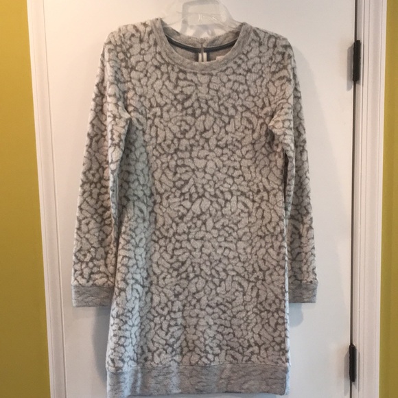 Lou & Grey gray leopard print sweater dress - Picture 3 of 10